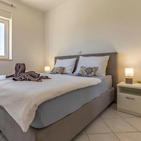 Appartement Rok 6 By Interhome