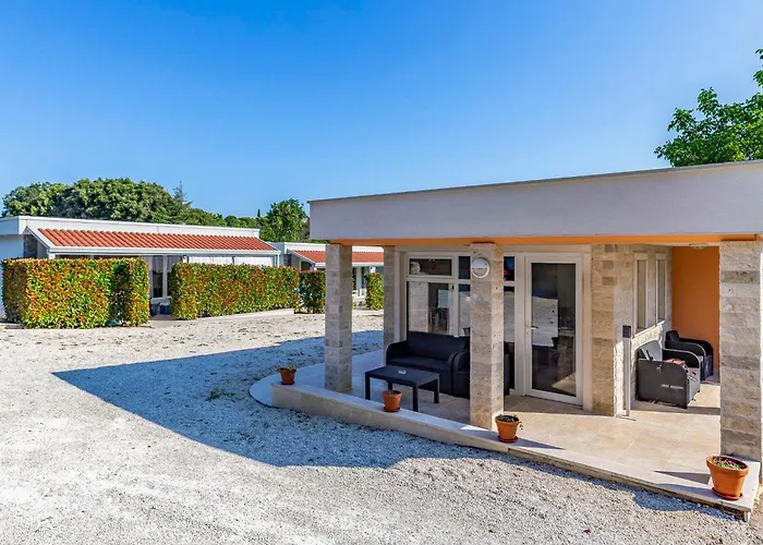 Rok 6 By Interhome Apartmán Pula