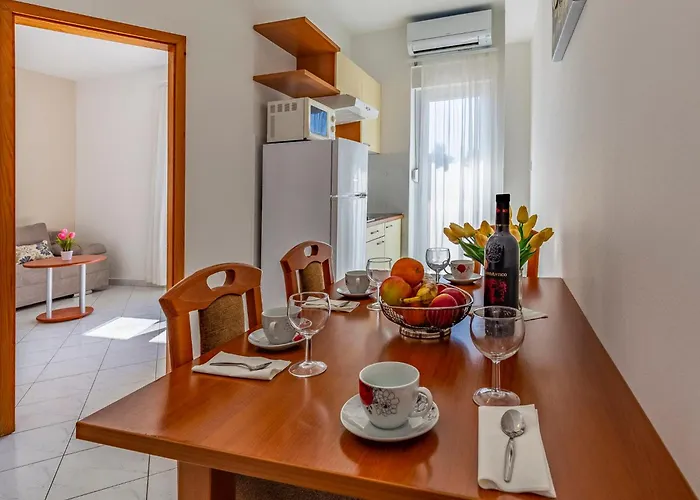 Rok 6 By Interhome Apartmán *